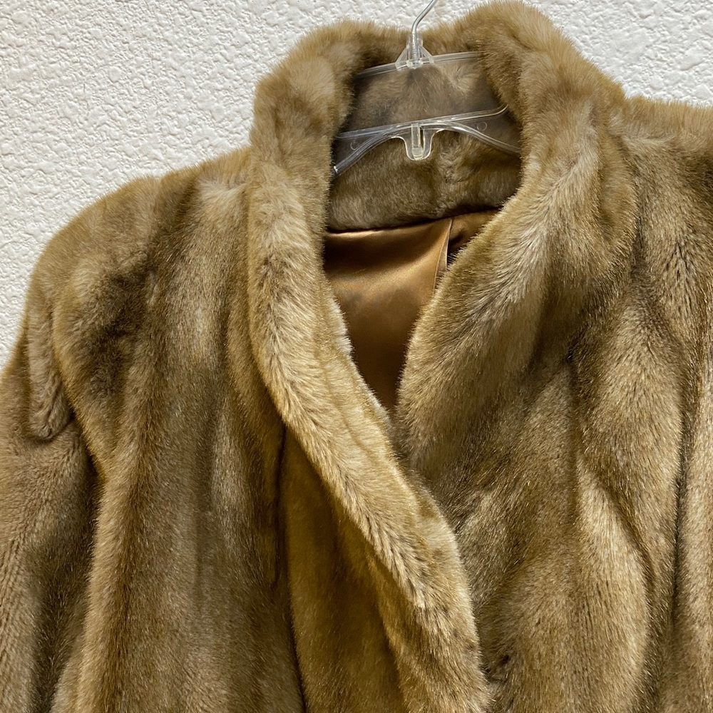 vintage Tissavel France faux fur coat, known luxury - Picture 3 of 7